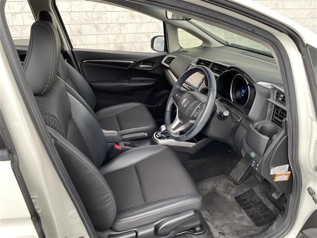 フィットハイブリッド Lパッケージ 純正ナビ Bカメラ ETC レーダーB クルコン(10枚目)