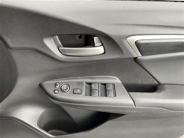 フィットハイブリッド Lパッケージ 純正ナビ Bカメラ ETC レーダーB クルコン(35枚目)