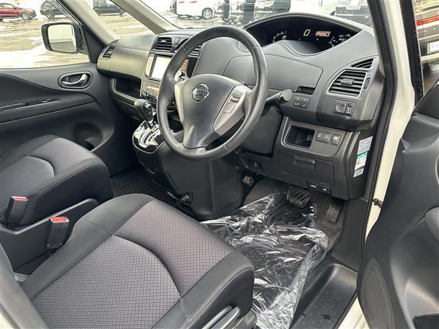 セレナ ハイウェイスター Vエアロモード 純正ナビ Bカメラ ETC クルコン Wパワスラ(9枚目)