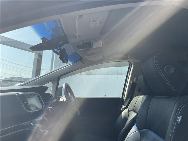 オデッセイ アブソルート　純正ナビ（ＣＤ・ＤＶＤ・ＢＴ接続可）／フルセグテレビ／バックカメラ／ＥＴＣ／両側パワースライドドア／クルーズコントロール／ＬＥＤヘッドライト（8枚目）