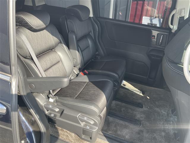 オデッセイ アブソルート　純正ナビ（ＣＤ・ＤＶＤ・ＢＴ接続可）／フルセグテレビ／バックカメラ／ＥＴＣ／両側パワースライドドア／クルーズコントロール／ＬＥＤヘッドライト（20枚目）