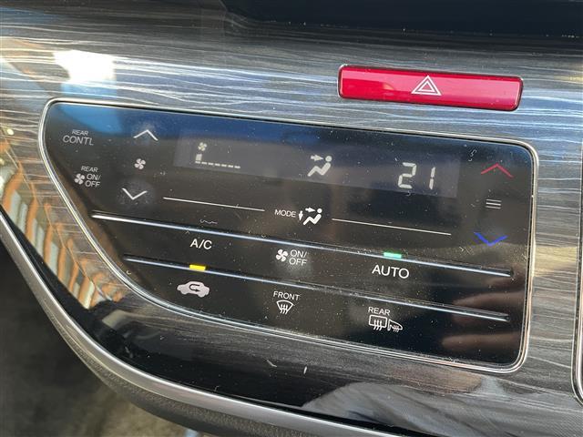 オデッセイ アブソルート　純正ナビ（ＣＤ・ＤＶＤ・ＢＴ接続可）／フルセグテレビ／バックカメラ／ＥＴＣ／両側パワースライドドア／クルーズコントロール／ＬＥＤヘッドライト（32枚目）