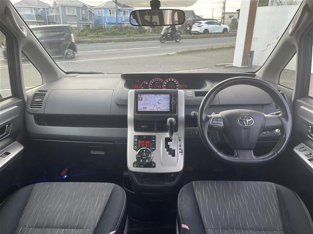 ヴォクシー ZS 煌II(3枚目)