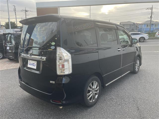 ヴォクシー ZS 煌II(11枚目)