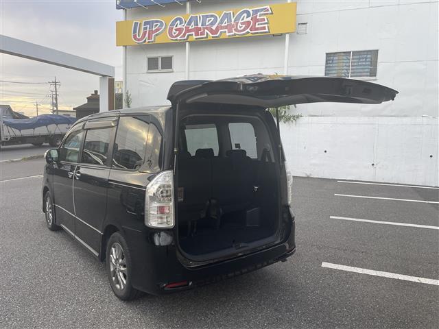 ヴォクシー ZS 煌II(15枚目)