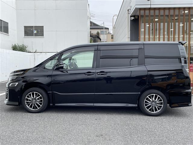 ヴォクシー ＺＳ（6枚目）