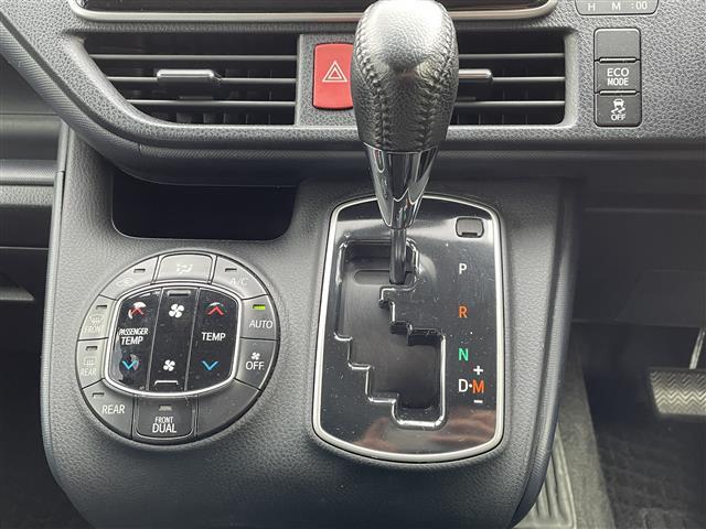 ヴォクシー ＺＳ（18枚目）