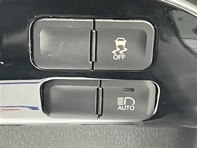 プリウス Ｓツーリングセレクション　社外ＳＤナビ／Ｂｌｕｅｔｏｏｔｈ／プリクラッシュセーフティ／クルーズコントロール／レーンキープアシスト／シートヒーター／バックカメラ／ＥＴＣ／スマートキー／プッシュスタート（19枚目）