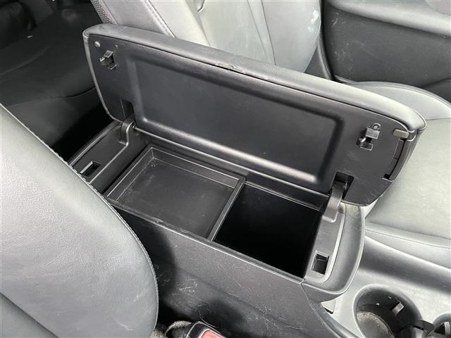 プリウス Ｓツーリングセレクション　社外ＳＤナビ／Ｂｌｕｅｔｏｏｔｈ／プリクラッシュセーフティ／クルーズコントロール／レーンキープアシスト／シートヒーター／バックカメラ／ＥＴＣ／スマートキー／プッシュスタート（24枚目）