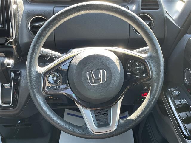 Ｎ－ＢＯＸ Ｇ・Ｌホンダセンシング　パワースライドドア　ＳＤナビ　ワンセグ　バックカメラ　ＥＴＣ　ブレーキアシスト　レーンキープアシスト　ＬＥＤヘッドライト（9枚目）