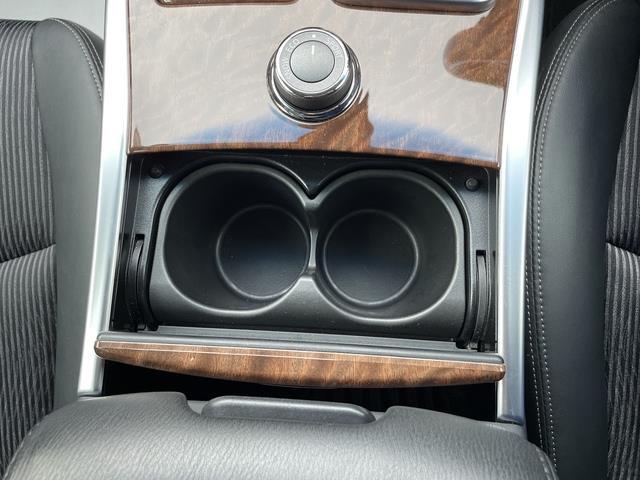 フーガ ２５０ＧＴ　Ａパッケージ　純正ナビ／Ｂｌｕｅｔｏｏｔｈ／クルーズコントロール／全方位カメラ／ハーフレザー／パワーシート／ＥＴＣ／スマートキー／プッシュスタート／純正１８インチＡＷ（24枚目）