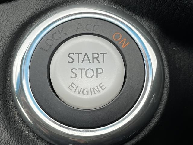 フーガ ２５０ＧＴ　Ａパッケージ　純正ナビ／Ｂｌｕｅｔｏｏｔｈ／クルーズコントロール／全方位カメラ／ハーフレザー／パワーシート／ＥＴＣ／スマートキー／プッシュスタート／純正１８インチＡＷ（30枚目）