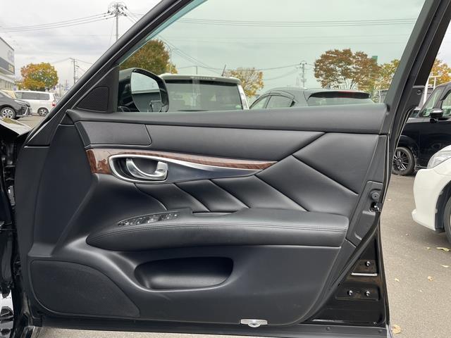 フーガ ２５０ＧＴ　Ａパッケージ　純正ナビ／Ｂｌｕｅｔｏｏｔｈ／クルーズコントロール／全方位カメラ／ハーフレザー／パワーシート／ＥＴＣ／スマートキー／プッシュスタート／純正１８インチＡＷ（39枚目）