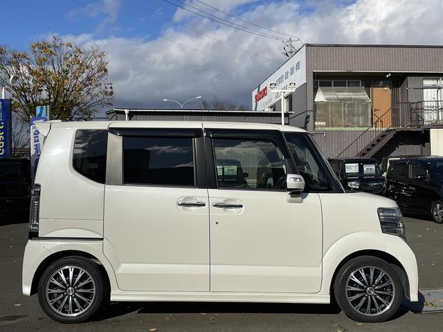 Ｎ－ＢＯＸカスタム Ｇ・ターボＬパッケージ　ＳＤナビ／Ｂｌｕｅｔｏｏｔｈ／両側パワースライドドア／バックカメラ／ハーフレザーシート／プッシュスタート／ＭＴモード付ＡＴ／スマートキー／（4枚目）