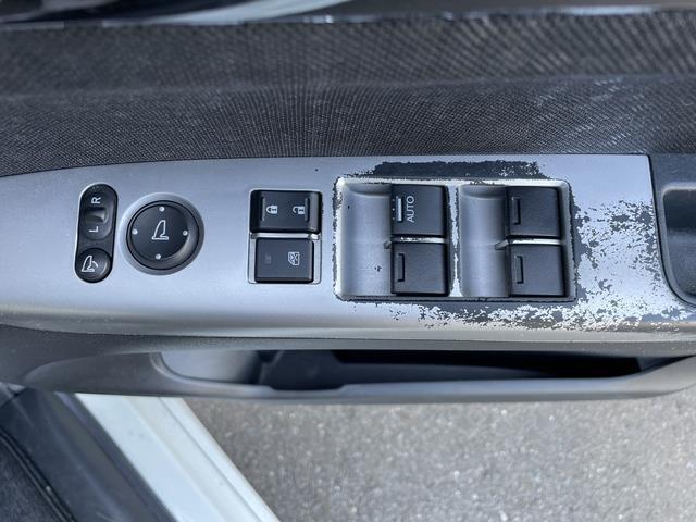 Ｎ－ＢＯＸカスタム Ｇ・ターボＬパッケージ　ＳＤナビ／Ｂｌｕｅｔｏｏｔｈ／両側パワースライドドア／バックカメラ／ハーフレザーシート／プッシュスタート／ＭＴモード付ＡＴ／スマートキー／（24枚目）