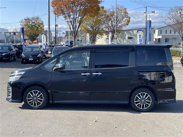 ヴォクシー ＺＳ　煌　両側パワースライドドア　メモリナビ　後席モニター　フルセグ　Ｂｌｕｅｔｏｏｔｈ　バックカメラ　ＣＤ／ＤＶＤ　ビルトインＥＴＣ　前後ドラレコ　ＡＳＳＵＲＡレーダー　ＬＥＤヘッドライト（7枚目）