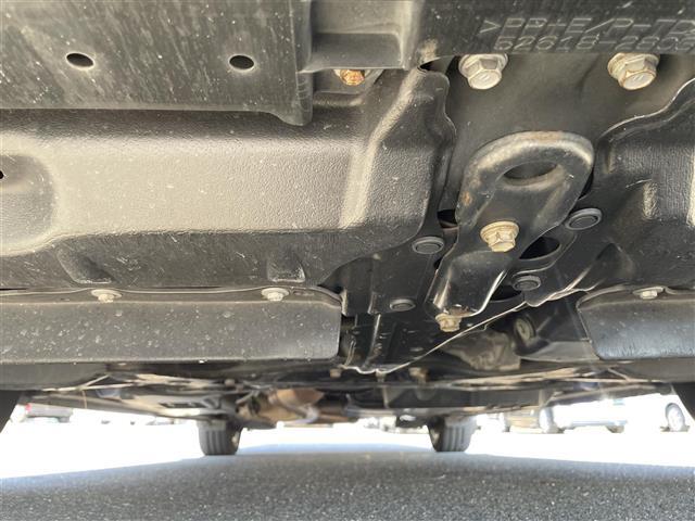 ヴォクシー ＺＳ　煌　両側パワースライドドア　メモリナビ　後席モニター　フルセグ　Ｂｌｕｅｔｏｏｔｈ　バックカメラ　ＣＤ／ＤＶＤ　ビルトインＥＴＣ　前後ドラレコ　ＡＳＳＵＲＡレーダー　ＬＥＤヘッドライト（9枚目）