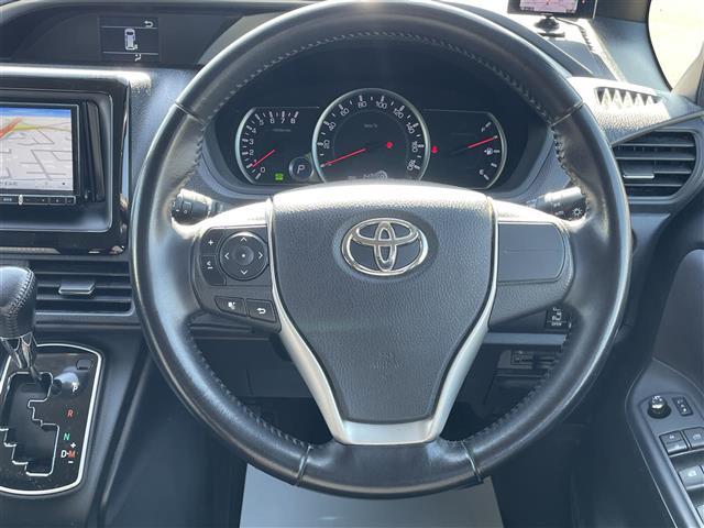 ヴォクシー ＺＳ　煌　両側パワースライドドア　メモリナビ　後席モニター　フルセグ　Ｂｌｕｅｔｏｏｔｈ　バックカメラ　ＣＤ／ＤＶＤ　ビルトインＥＴＣ　前後ドラレコ　ＡＳＳＵＲＡレーダー　ＬＥＤヘッドライト（12枚目）