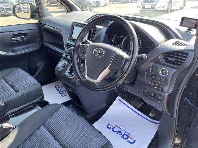 ヴォクシー ＺＳ　煌　両側パワースライドドア　メモリナビ　後席モニター　フルセグ　Ｂｌｕｅｔｏｏｔｈ　バックカメラ　ＣＤ／ＤＶＤ　ビルトインＥＴＣ　前後ドラレコ　ＡＳＳＵＲＡレーダー　ＬＥＤヘッドライト（22枚目）