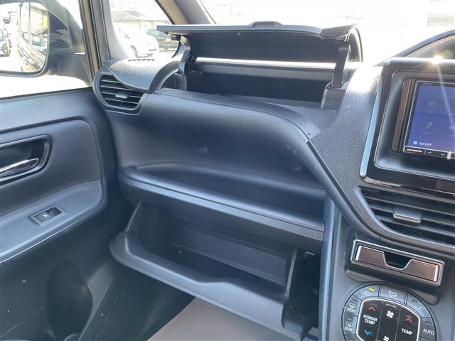 ヴォクシー ＺＳ　煌　両側パワースライドドア　メモリナビ　後席モニター　フルセグ　Ｂｌｕｅｔｏｏｔｈ　バックカメラ　ＣＤ／ＤＶＤ　ビルトインＥＴＣ　前後ドラレコ　ＡＳＳＵＲＡレーダー　ＬＥＤヘッドライト（37枚目）