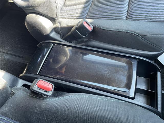 ヴォクシー ＺＳ　煌　両側パワースライドドア　メモリナビ　後席モニター　フルセグ　Ｂｌｕｅｔｏｏｔｈ　バックカメラ　ＣＤ／ＤＶＤ　ビルトインＥＴＣ　前後ドラレコ　ＡＳＳＵＲＡレーダー　ＬＥＤヘッドライト（38枚目）