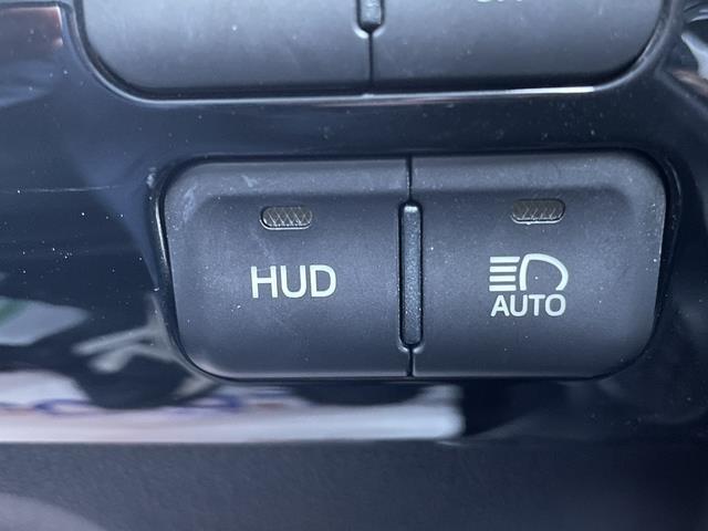 プリウス A 純正ナビ/フルセグ/Bluetooth/TRDエアロ/クルーズコントロール/バックカメラ/ETC/LED/スマートキー/パーキングアシスト(16枚目)