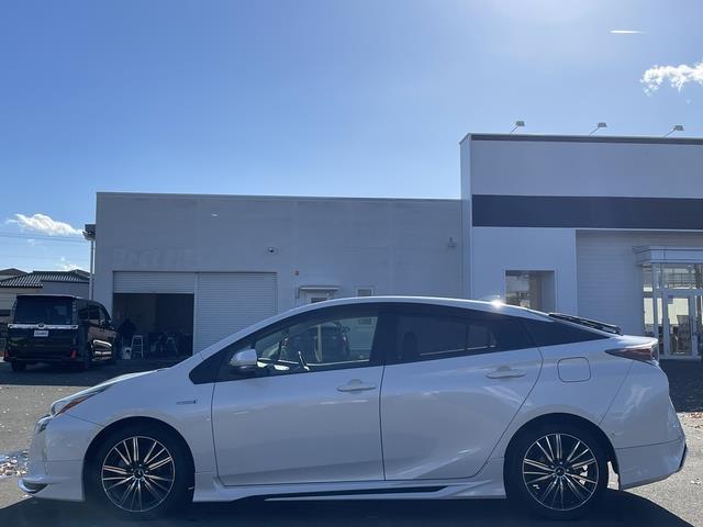 プリウス Sセーフティプラス モデリスタエアロ/純正ナビ/フルセグTV/Bluetooth/バックカメラ/クルコン/LED/プッシュスタート/ドライブレコーダー/ETC/衝突軽減システム(5枚目)