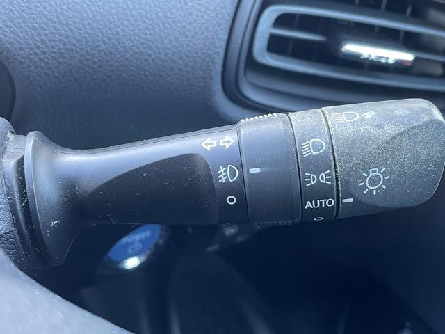 プリウス Sセーフティプラス モデリスタエアロ/純正ナビ/フルセグTV/Bluetooth/バックカメラ/クルコン/LED/プッシュスタート/ドライブレコーダー/ETC/衝突軽減システム(13枚目)