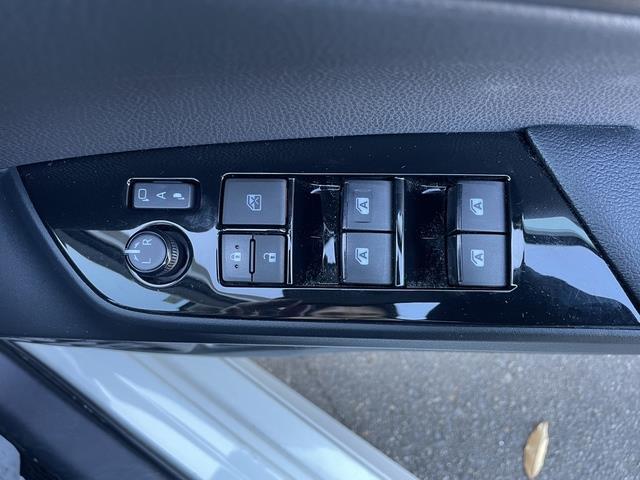 プリウス Sセーフティプラス モデリスタエアロ/純正ナビ/フルセグTV/Bluetooth/バックカメラ/クルコン/LED/プッシュスタート/ドライブレコーダー/ETC/衝突軽減システム(27枚目)