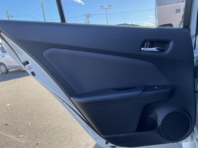 プリウス Sセーフティプラス モデリスタエアロ/純正ナビ/フルセグTV/Bluetooth/バックカメラ/クルコン/LED/プッシュスタート/ドライブレコーダー/ETC/衝突軽減システム(37枚目)