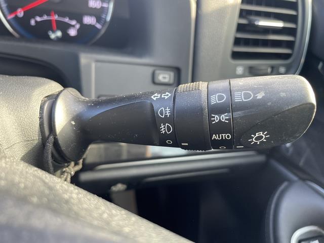 クラウンハイブリッド アスリートS 純正ナビ/Bluetooth/アラウンドビューモニター/パワーシート/シートヒーター/ステアリングヒーター/ETC/インテリジェントクリアランスソナー(14枚目)