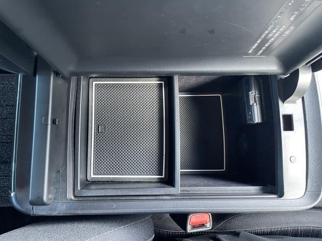 クラウンハイブリッド アスリートS 純正ナビ/Bluetooth/アラウンドビューモニター/パワーシート/シートヒーター/ステアリングヒーター/ETC/インテリジェントクリアランスソナー(26枚目)