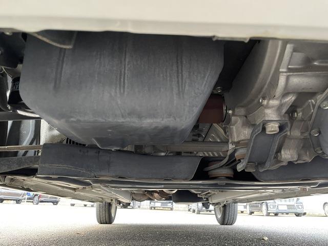 デイズ ハイウェイスター　Ｊ　純正オーディオ　キーレス　オートエアコン　ＨＩＤヘッドライト　ＡＢＳ　純正マット（9枚目）