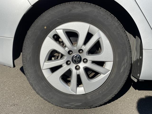 プリウス Ｓ　純正ＳＤナビ／Ｂｕｌｅｔｏｏｔｈ／バックカメラ／フルセグ／プッシュスタート／スマートキー／ＥＴＣ／ＬＥＤヘッドライト（8枚目）