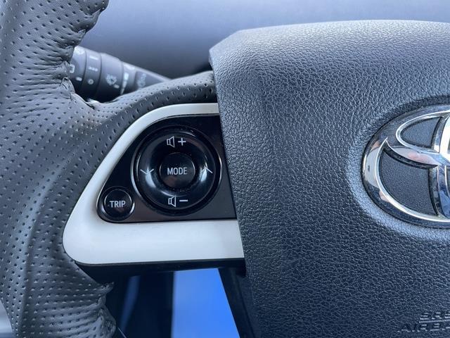 プリウス Ｓ　純正ＳＤナビ／Ｂｕｌｅｔｏｏｔｈ／バックカメラ／フルセグ／プッシュスタート／スマートキー／ＥＴＣ／ＬＥＤヘッドライト（11枚目）