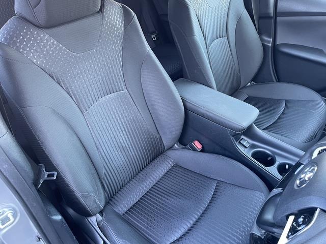 プリウス Ｓ　純正ＳＤナビ／Ｂｕｌｅｔｏｏｔｈ／バックカメラ／フルセグ／プッシュスタート／スマートキー／ＥＴＣ／ＬＥＤヘッドライト（30枚目）