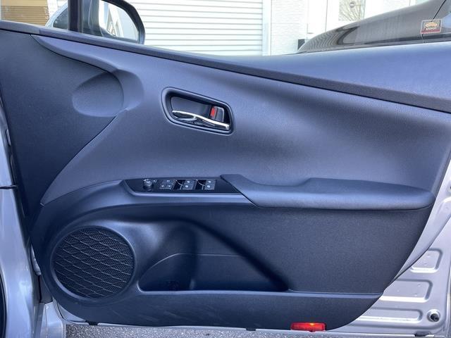 プリウス Ｓ　純正ＳＤナビ／Ｂｕｌｅｔｏｏｔｈ／バックカメラ／フルセグ／プッシュスタート／スマートキー／ＥＴＣ／ＬＥＤヘッドライト（32枚目）