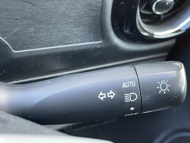 アクア Ｘ－ＵＲＢＡＮ　ＳＤナビ　フルセグ　Ｂｌｕｅｔｏｏｔｈ　バックカメラ　ＥＴＣ　オートライト（14枚目）