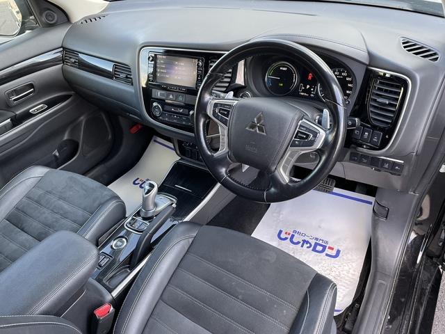 アウトランダーＰＨＥＶ Ｇナビパッケージ　純正ナビ／フルセグＴＶ／４ＷＤ／クルーズコントロール／マルチアラウンドモニター／ハーフレザー／衝突軽減システム／ＬＥＤ（28枚目）