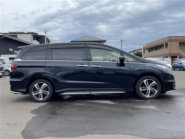 オデッセイ アブソルート　パワースライドドア　ＳＤナビ　フルセグ　Ｂｌｕｅｔｏｏｔｈ　バックカメラ　ＣＤ／ＤＶＤ　クルコン　ＥＴＣ　ＬＥＤヘッドライト（5枚目）