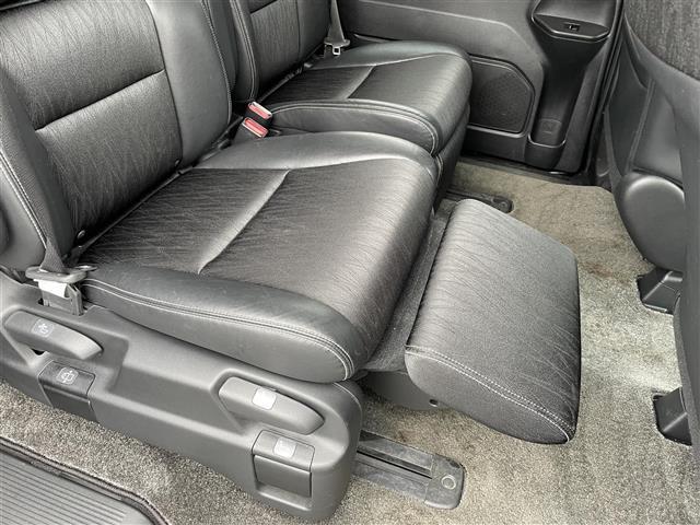 オデッセイ アブソルート　パワースライドドア　ＳＤナビ　フルセグ　Ｂｌｕｅｔｏｏｔｈ　バックカメラ　ＣＤ／ＤＶＤ　クルコン　ＥＴＣ　ＬＥＤヘッドライト（31枚目）