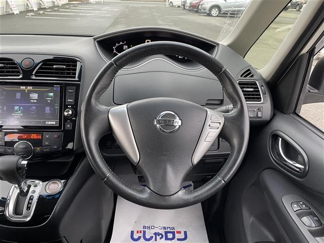 セレナ ハイウェイスター　Ｖセレクション＋セーフティ　Ａセフ　衝突軽減システム　両側パワースライドドア　アラウンドビューモニター　純正ナビ　ＣＤ／ＤＶＤ／フルセグ／Ｂｌｕｅｔｏｏｔｈ／ＳＤ　プッシュスタート　スマートキー　ＬＥＤヘッドライト　オートライト（8枚目）