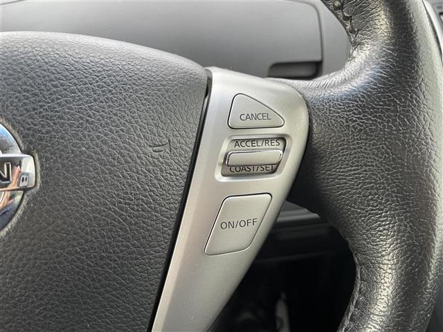 セレナ ハイウェイスター　Ｖセレクション＋セーフティ　Ａセフ　衝突軽減システム　両側パワースライドドア　アラウンドビューモニター　純正ナビ　ＣＤ／ＤＶＤ／フルセグ／Ｂｌｕｅｔｏｏｔｈ／ＳＤ　プッシュスタート　スマートキー　ＬＥＤヘッドライト　オートライト（9枚目）