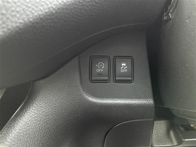 セレナ ハイウェイスター　Ｖセレクション＋セーフティ　Ａセフ　衝突軽減システム　両側パワースライドドア　アラウンドビューモニター　純正ナビ　ＣＤ／ＤＶＤ／フルセグ／Ｂｌｕｅｔｏｏｔｈ／ＳＤ　プッシュスタート　スマートキー　ＬＥＤヘッドライト　オートライト（13枚目）