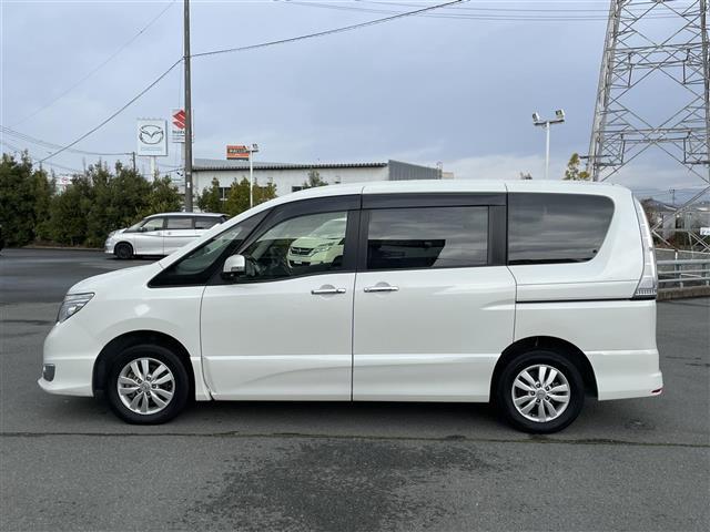 セレナ ハイウェイスター　Ｖセレクション＋セーフティ　Ａセフ　衝突軽減システム　両側パワースライドドア　アラウンドビューモニター　純正ナビ　ＣＤ／ＤＶＤ／フルセグ／Ｂｌｕｅｔｏｏｔｈ／ＳＤ　プッシュスタート　スマートキー　ＬＥＤヘッドライト　オートライト（27枚目）