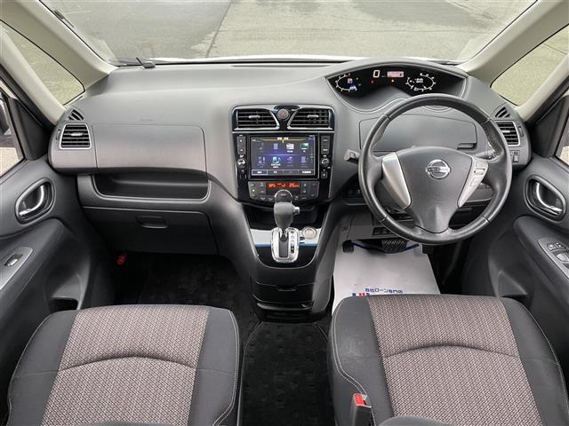 セレナ ハイウェイスター　Ｖセレクション＋セーフティ　Ａセフ　衝突軽減システム　両側パワースライドドア　アラウンドビューモニター　純正ナビ　ＣＤ／ＤＶＤ／フルセグ／Ｂｌｕｅｔｏｏｔｈ／ＳＤ　プッシュスタート　スマートキー　ＬＥＤヘッドライト　オートライト（38枚目）