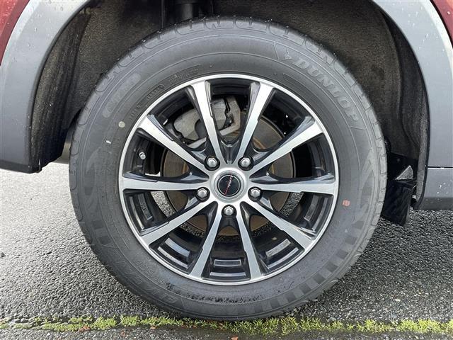 ヴェゼル ハイブリッドＸ　衝突軽減システム　社外ナビ　ＣＤ／ＤＶＤ／フルセグ／Ｂｌｕｅｔｏｏｔｈ　クルーズコントロール　プッシュスタート　スマートキー　ＬＥＤヘッドライト　フォグライト　オートライト　革巻きステアリング（30枚目）