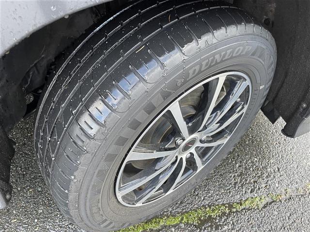 ヴェゼル ハイブリッドＸ　衝突軽減システム　社外ナビ　ＣＤ／ＤＶＤ／フルセグ／Ｂｌｕｅｔｏｏｔｈ　クルーズコントロール　プッシュスタート　スマートキー　ＬＥＤヘッドライト　フォグライト　オートライト　革巻きステアリング（33枚目）