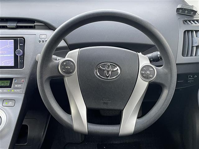 プリウス S 純正ナビ CD/DVD/フルセグ/Bluetooth/SD プッシュスタート スマートキー スペアキー HIDヘッドライト オートライト フォグライト ステアリングスイッチ バックカメラ(14枚目)