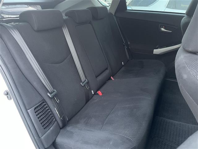 プリウス S 純正ナビ CD/DVD/フルセグ/Bluetooth/SD プッシュスタート スマートキー スペアキー HIDヘッドライト オートライト フォグライト ステアリングスイッチ バックカメラ(20枚目)